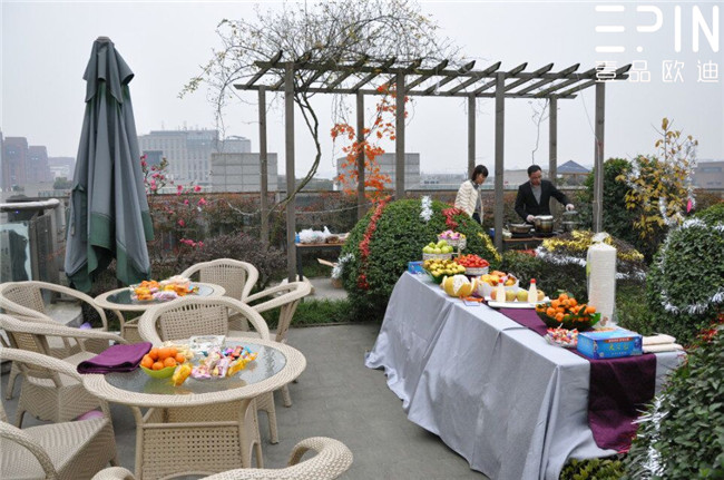 香蕉成人在线网站欧迪办公家具员工生日主题会22