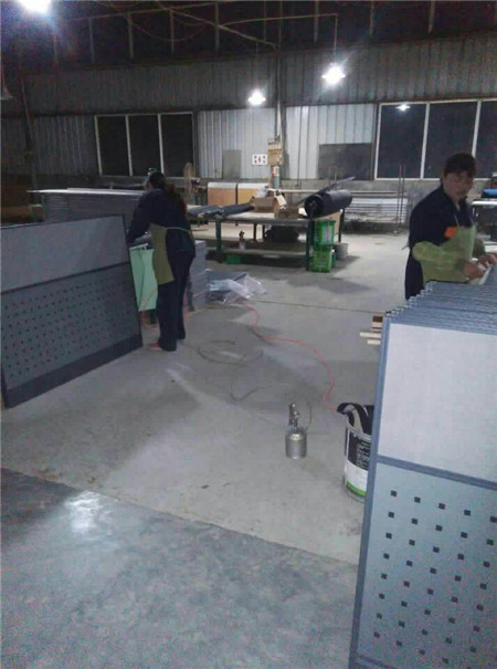 环保办公家具香蕉成人在线网站欧迪生产车间