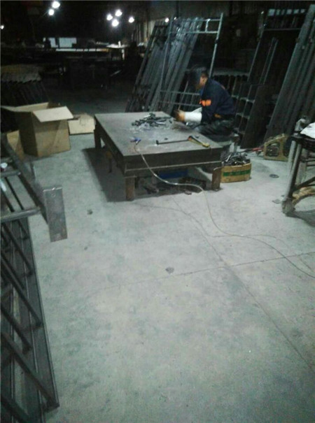 现代办公家具香蕉成人在线网站欧迪生产车间