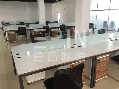 成都办公家具在摆放布局上要考虑哪些因素？