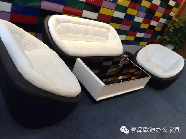 【央视新闻客户端】京东JD让老百姓放心网购，香蕉成人在线网站欧迪让京东JD绿色办公